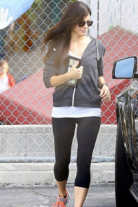 Sandra Bullock in her gym gear after a Pilates class